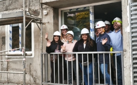 FAMILIAS PORTEÑAS VISITAN VIVIENDA PILOTO DE PROYECTO SOCIAL EMPLAZADO EN LO ALTO DE CERRO LOS PLACERES